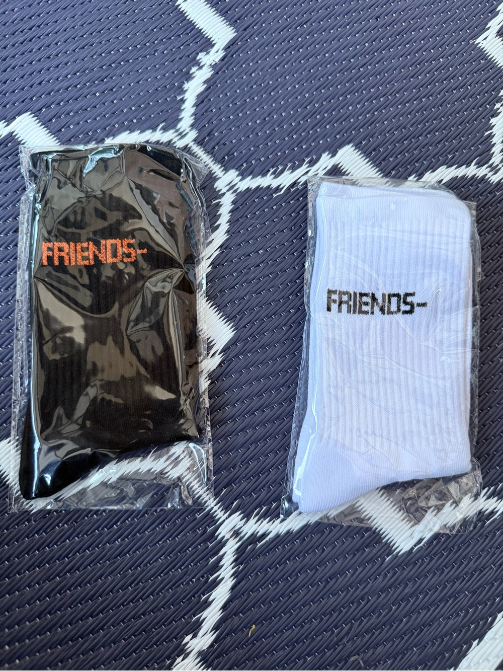 (4 Packs) Vlone Socks